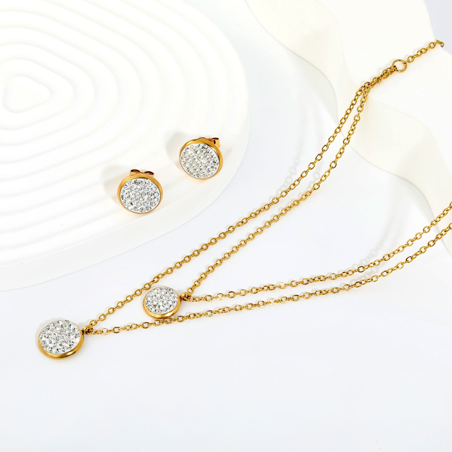 Double Disc Pave 3-piece set on model – women's jewellery by Twisty Locks