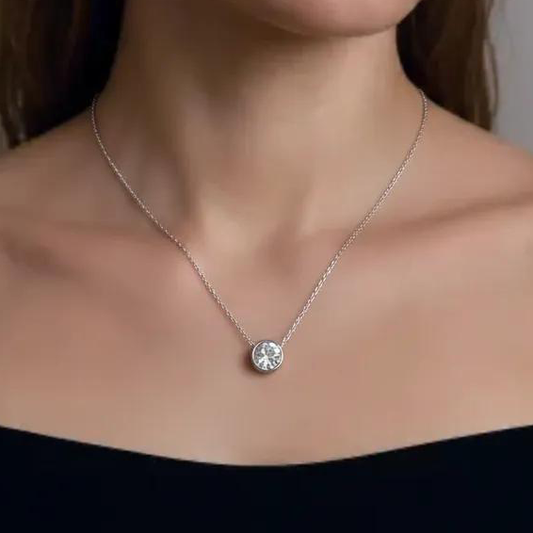 Floating Solitaire CZ set detail view – women's minimal gold jewellery by Twisty Locks
