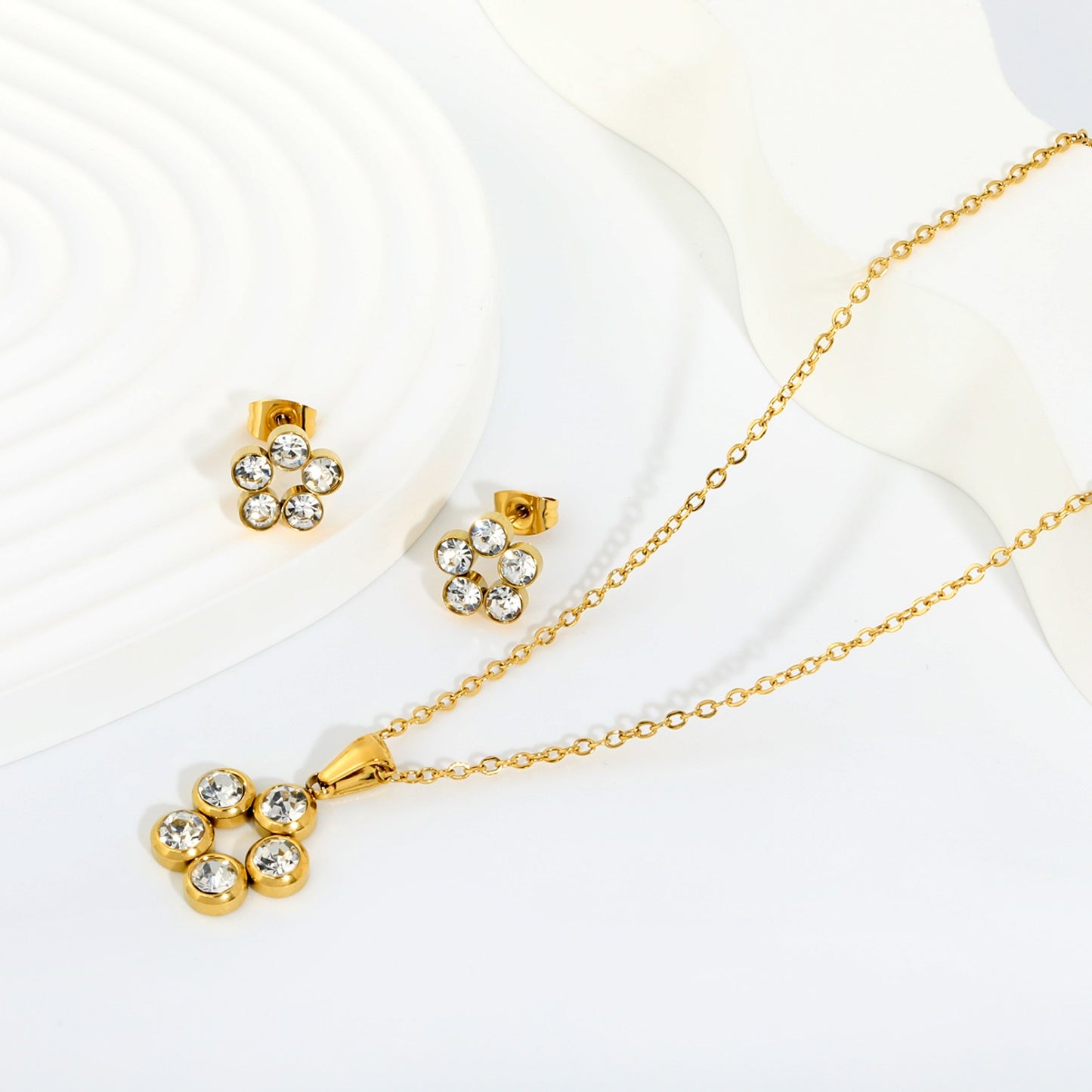 Four-Leaf CZ Cluster 18K Gold-Plated Jewellery Set (3 Pcs)