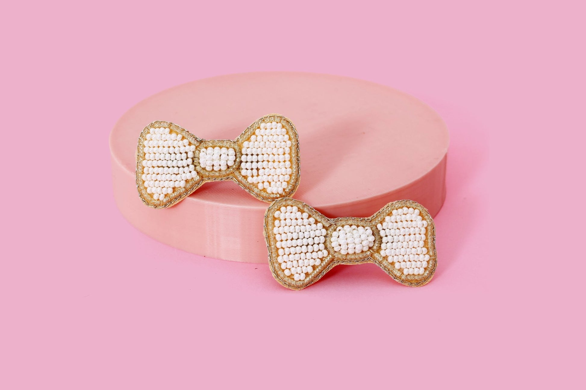 White Bow Embroidered Clips Set - Twisty Locks  - Kids and Women Hair Accessories, Fashion Clothing and Jewellery India